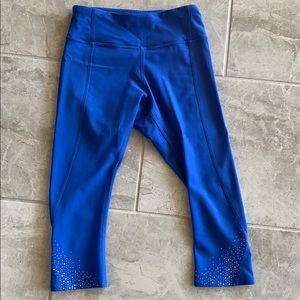 Lululemon size 2 Tight stuff crop- Harbor Blue